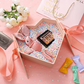Herzförmige Geschenkbox mit Doppeltür und Schleife